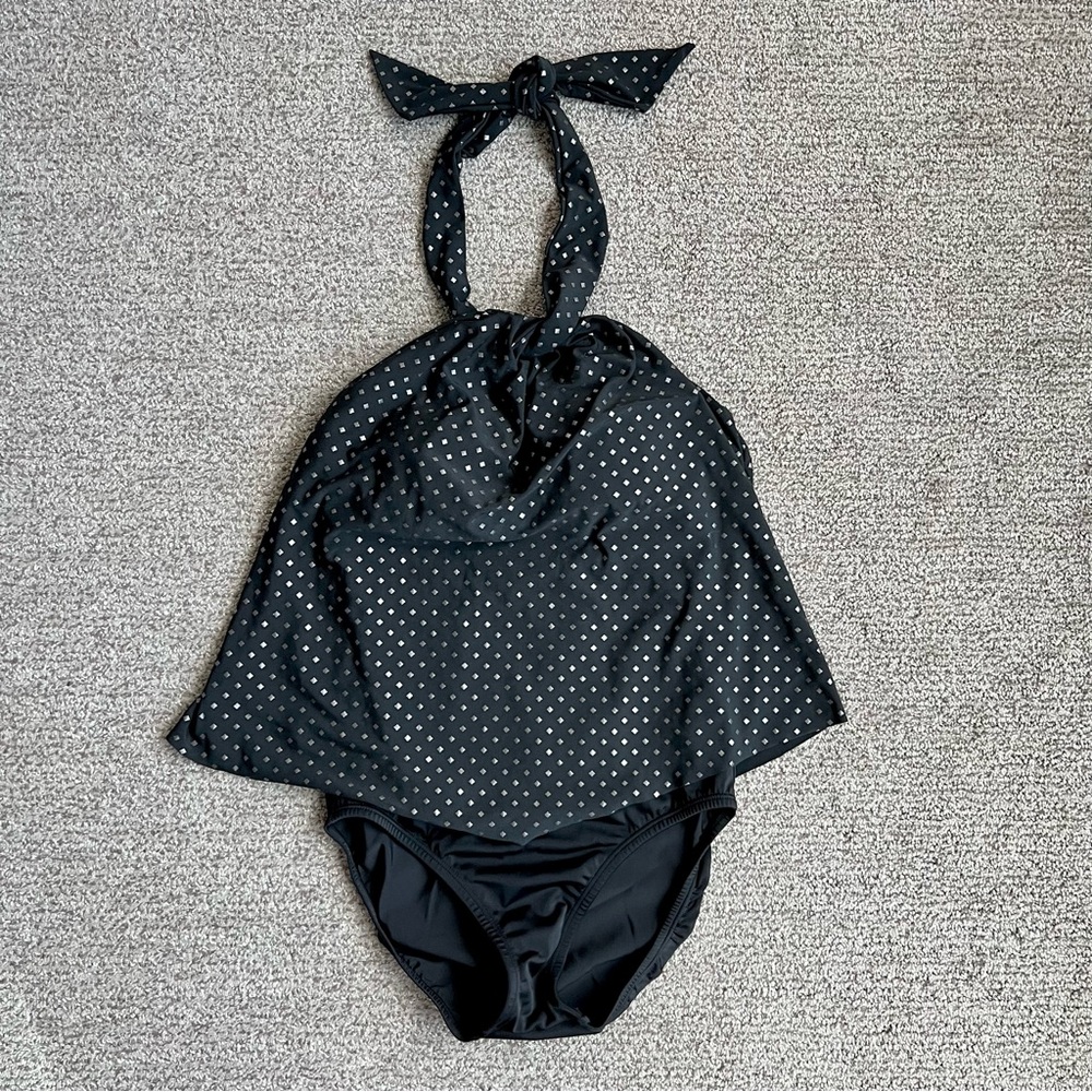 Venus Women’s Halter Top One Piece Swim Suit Size 6